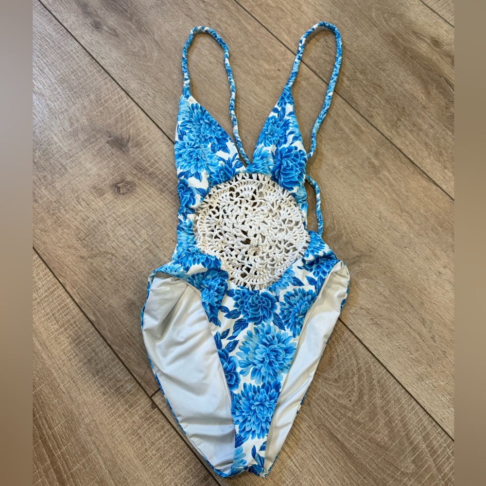 Frankie’s one piece swim!